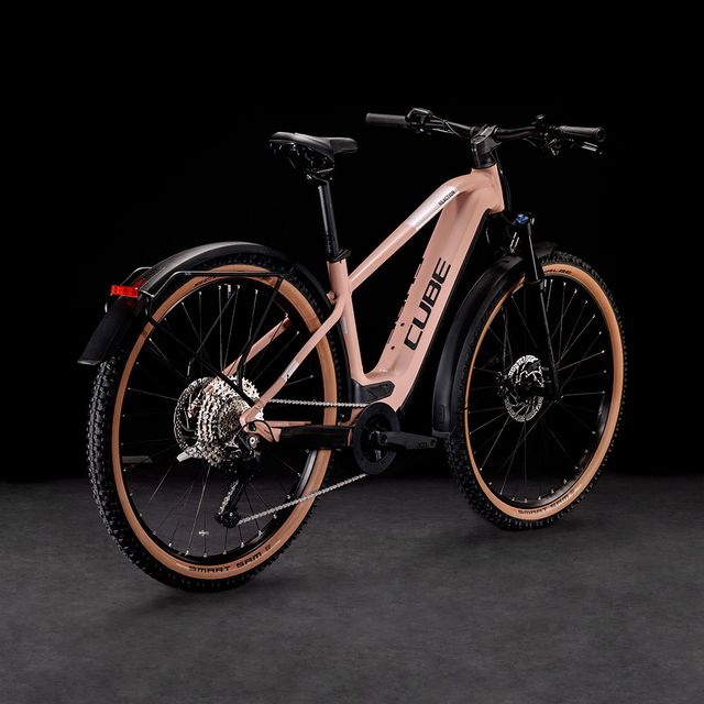 CUBE Reaction Hybrid Pro 625 Allroad sähköpyörä